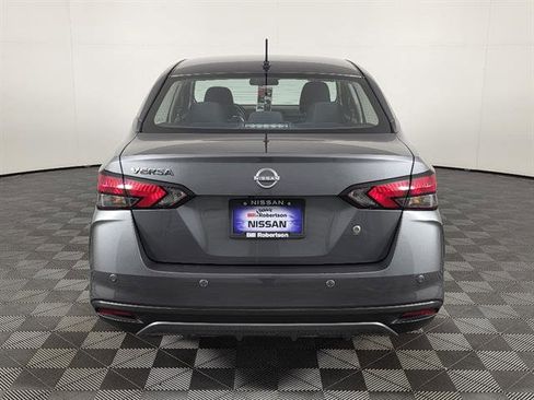 Used 2025 Nissan Versa S FWD image 5