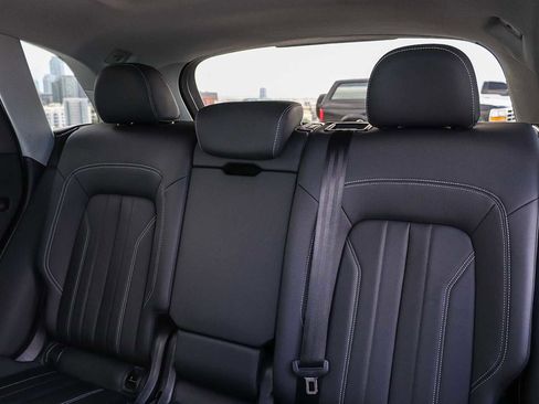 Used 2023 Audi Q5 2.0T Premium w/ Convenience Package AWD/4WD image 25