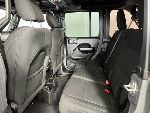 Used 2021 Jeep Wrangler Unlimited Sport image 27