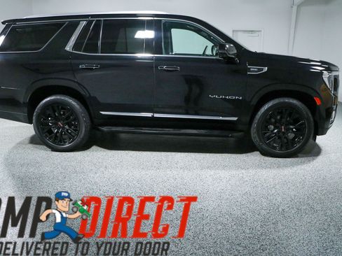 Used 2023 GMC Yukon SLT w/ SLT Premium Package AWD/4WD image 6