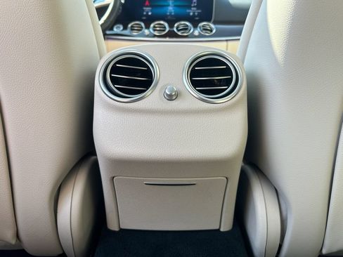 Used 2023 Mercedes-Benz E 450 4MATIC Sedan image 27