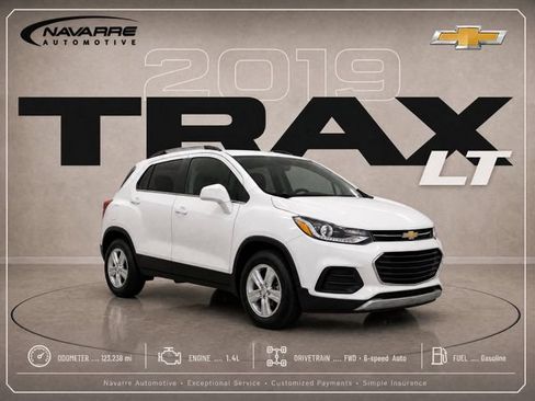 Used 2019 Chevrolet Trax LT w/ LT Convenience Package FWD image 1