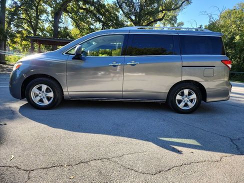 Used 2017 Nissan Quest SV image 5