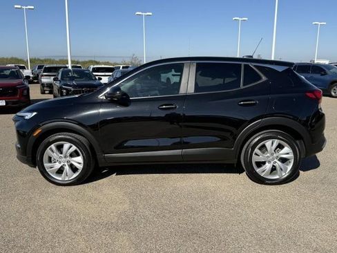 Used 2024 Buick Encore GX Preferred w/ Comfort Package image 5