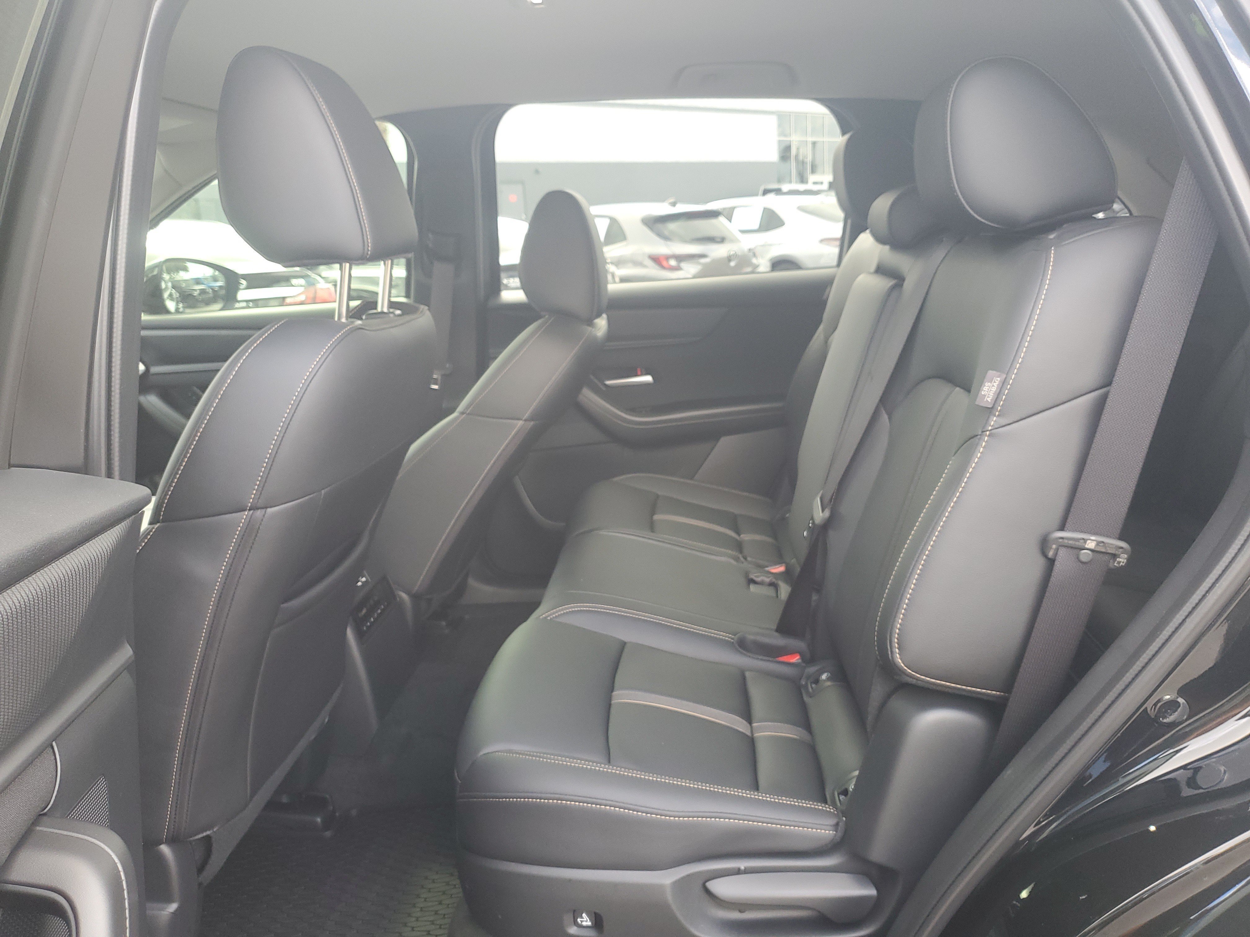 Used 2025 MAZDA CX-90 3.3 Turbo w/ Select Package AWD/4WD image 9