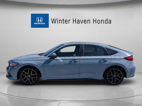 Used 2023 Honda Civic Sport Touring image 5