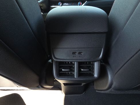 Certified 2025 Chevrolet Equinox RS w/ Safety and Technology Package image 30