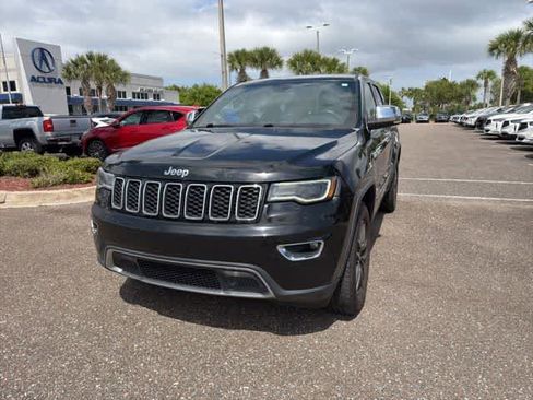 Used 2017 Jeep Grand Cherokee Limited w/ Luxury Group II AWD/4WD image 4