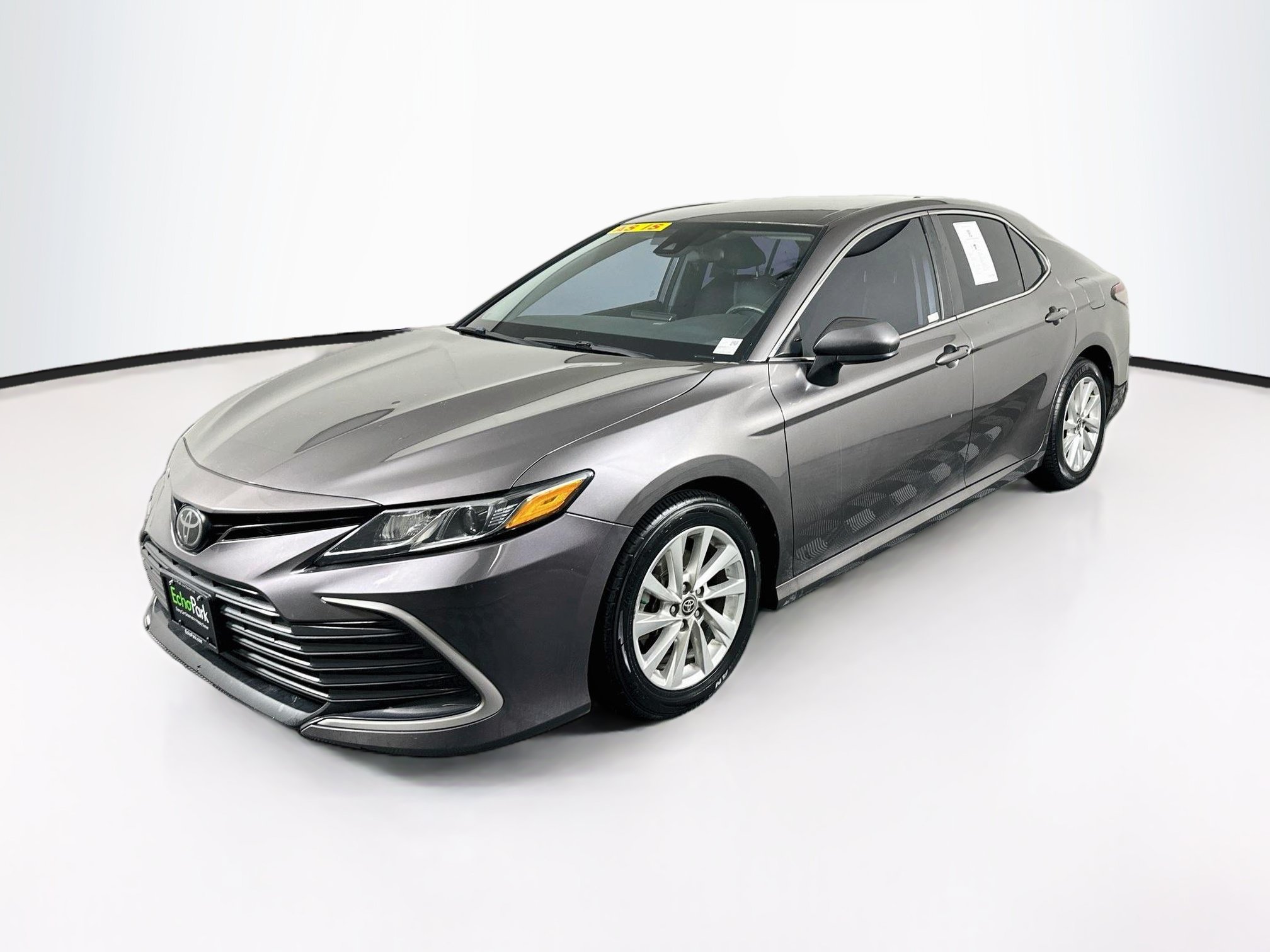 Used 2023 Toyota Camry LE FWD image 3
