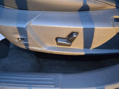 Used 2008 Chrysler 300 C image 12