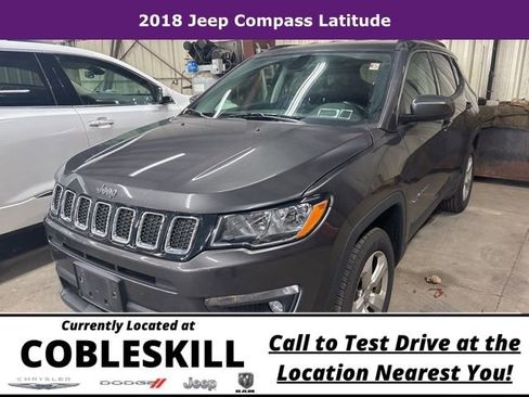 Used 2018 Jeep Compass Latitude image 1