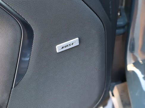 Used 2025 GMC Yukon XL AT4 AWD/4WD image 25