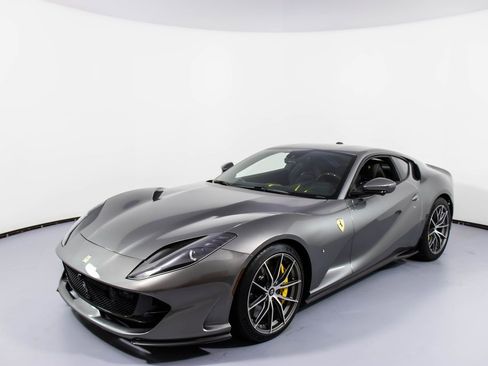 Certified 2020 Ferrari 812 Superfast image 10