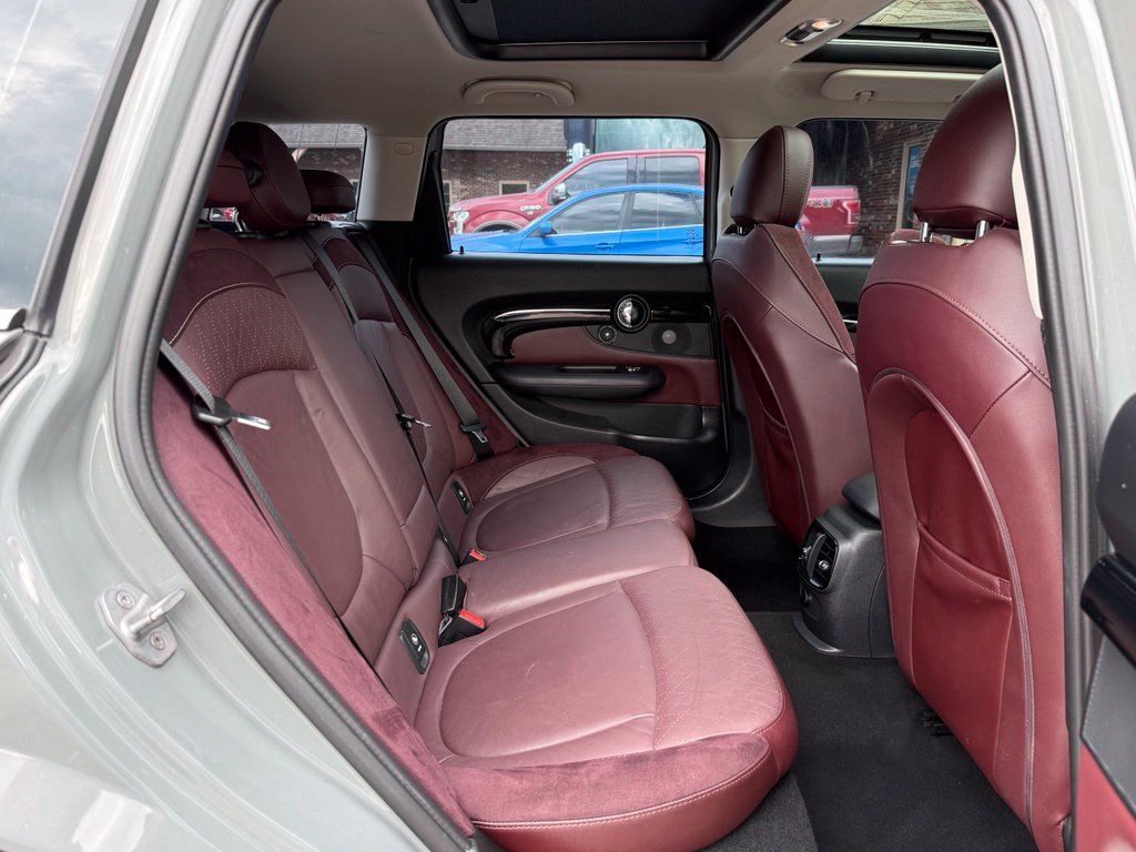 Used 2016 MINI Cooper Clubman FWD image 19