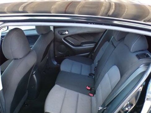 Used 2016 Kia Forte LX FWD image 19