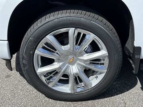 New 2026 Chevrolet Silverado 1500 High Country AWD/4WD image 35