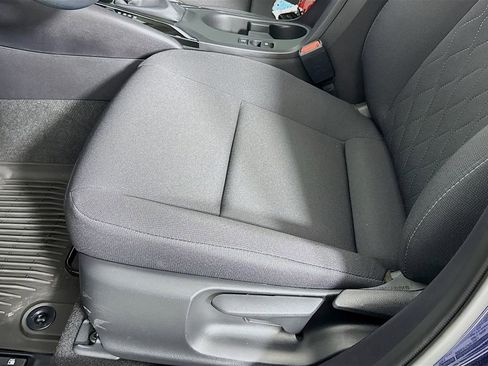Used 2025 Toyota Corolla LE image 22