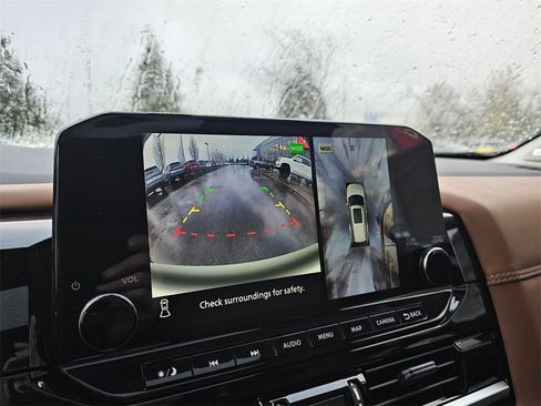 New 2025 Nissan Pathfinder Platinum image 21