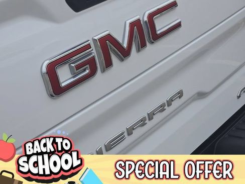 Used 2021 GMC Sierra 1500 AT4 w/ AT4 Value Package AWD/4WD image 11