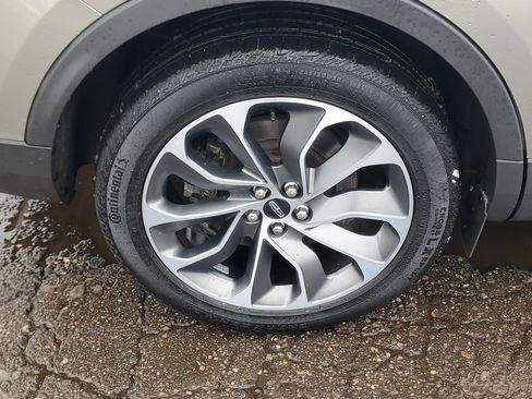 Certified 2023 Lincoln Nautilus Reserve w/ Equipment Group 201A image 7