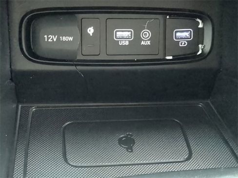 Used 2020 Hyundai Santa Fe Limited image 24