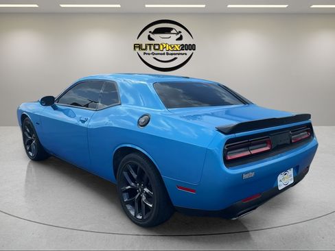 Used 2023 Dodge Challenger R/T w/ Blacktop Package RWD image 5