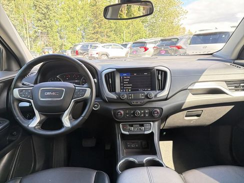 Used 2024 GMC Terrain SLT AWD/4WD image 22