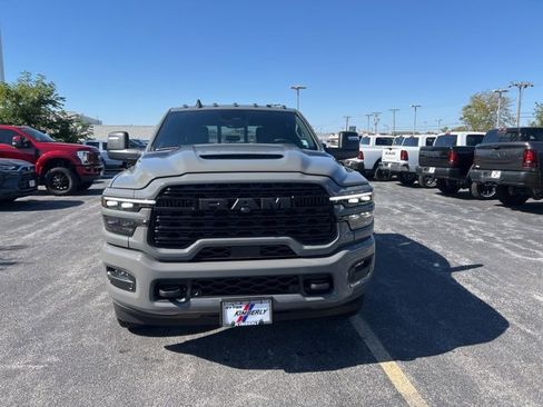 New 2026 RAM 3500 Limited image 9