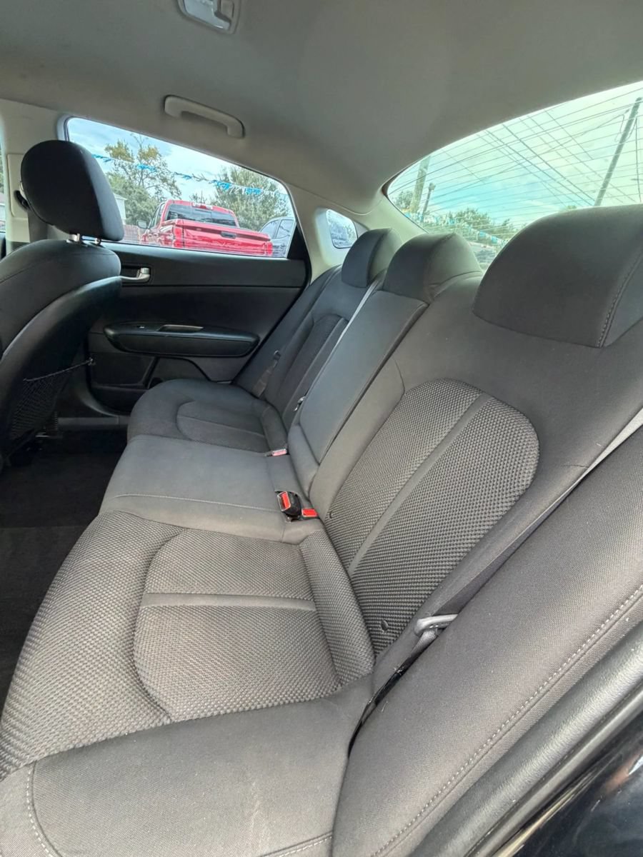 Used 2020 Kia Optima LX FWD image 15
