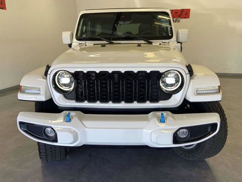 Used 2024 Jeep Wrangler High Altitude AWD/4WD image 6
