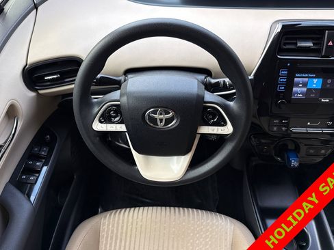 Used 2018 Toyota Prius Two image 15