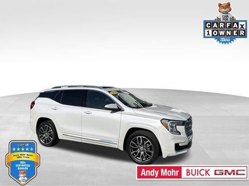 Used 2024 GMC Terrain Denali w/ Denali Premium Package AWD/4WD image 1