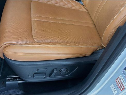 Used 2022 Kia Sorento SX Prestige w/ Rust Color Package AWD/4WD image 23