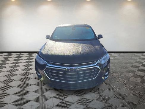Used 2020 Chevrolet Traverse Premier FWD image 2