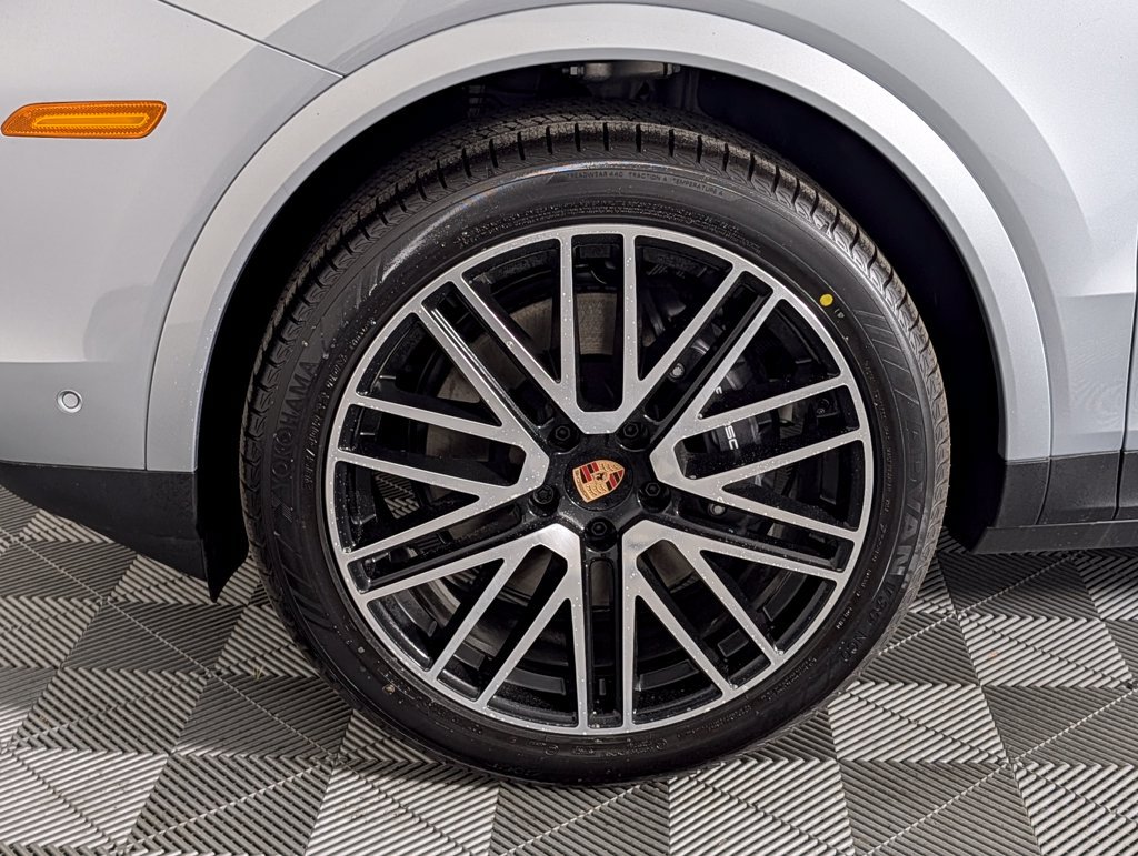 New 2026 Porsche Cayenne AWD/4WD image 11