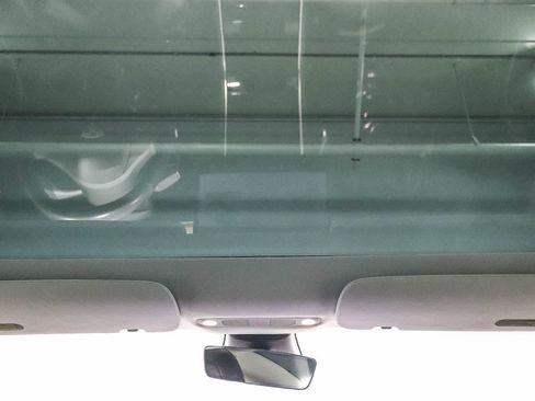 Used 2018 Tesla Model 3 Long Range RWD image 12