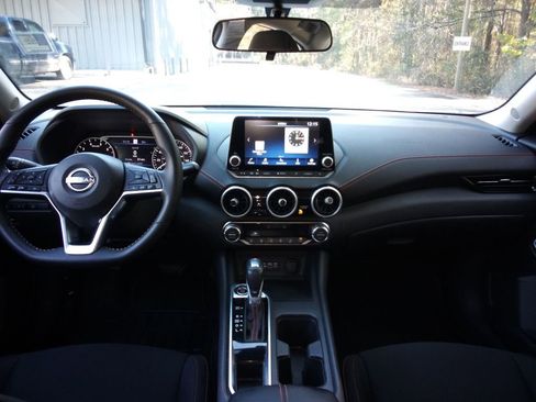 Certified 2025 Nissan Sentra SR image 15