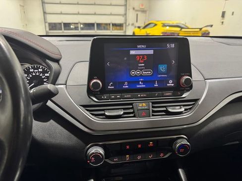 Used 2023 Nissan Altima 2.5 SR image 24