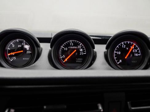 Used 2024 Nissan Z Performance w/ Floor Mat Package image 33