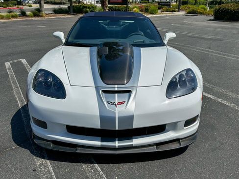 Used 2013 Chevrolet Corvette Grand Sport w/ 4LT Preferred Equipment Group RWD image 5