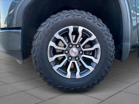 Used 2019 GMC Sierra 1500 AT4 w/ AT4 Premium Package image 12