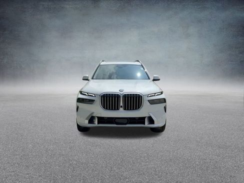Used 2025 BMW X7 xDrive40i image 6