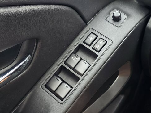 Certified 2025 Nissan Frontier SV w/ SV Convenience Package image 23