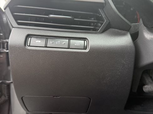 Used 2024 Nissan Altima 2.5 S FWD image 17