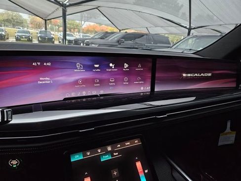 New 2026 Cadillac Escalade Sport w/ LPO, ONYX Package image 17