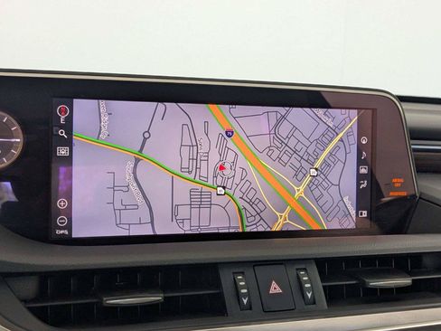 Used 2020 Lexus ES 300h w/ Accessory Package FWD image 22