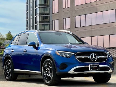 Certified 2026 Mercedes-Benz GLC 300 4MATIC image 1