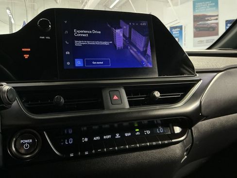 Used 2024 Lexus UX 250h AWD w/ Premium Package image 21