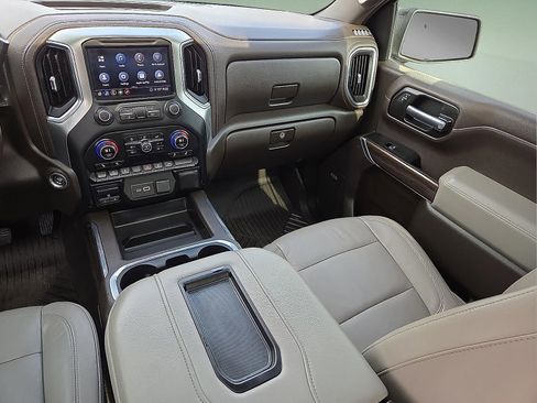 Used 2020 Chevrolet Silverado 1500 LT Trail Boss image 12