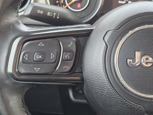 Used 2019 Jeep Wrangler Sport AWD/4WD image 26